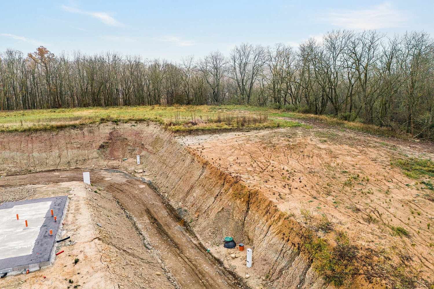 Prodej stavebního pozemku 817 m² – pohled 2