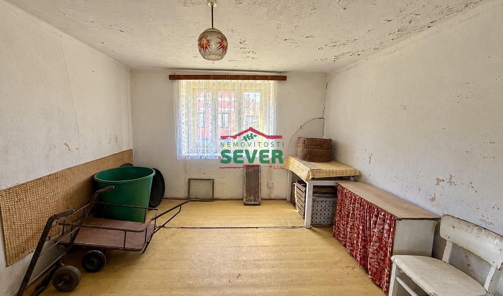 Prodej domu 241 m² s pozemkem 1 596 m², Křesín – náhled fotky 18