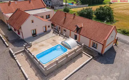 Prodej domu 558 m² s pozemkem 23 788 m², Mělnická, Všetaty - Přívory, okres Mělník