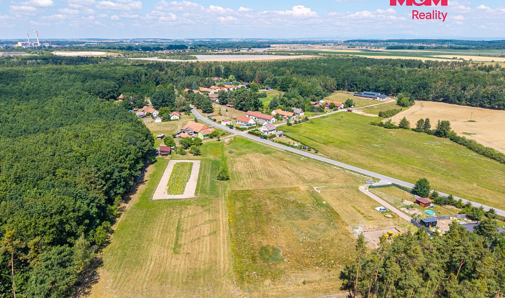 Prodej stavebního pozemku 800 m², Újezd u Sezemic – náhled fotky 5