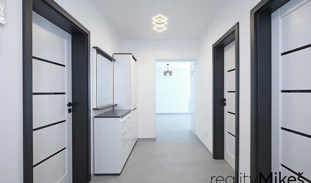 Pronájem bytu 3+kk 62 m², Liberec – náhled fotky 12