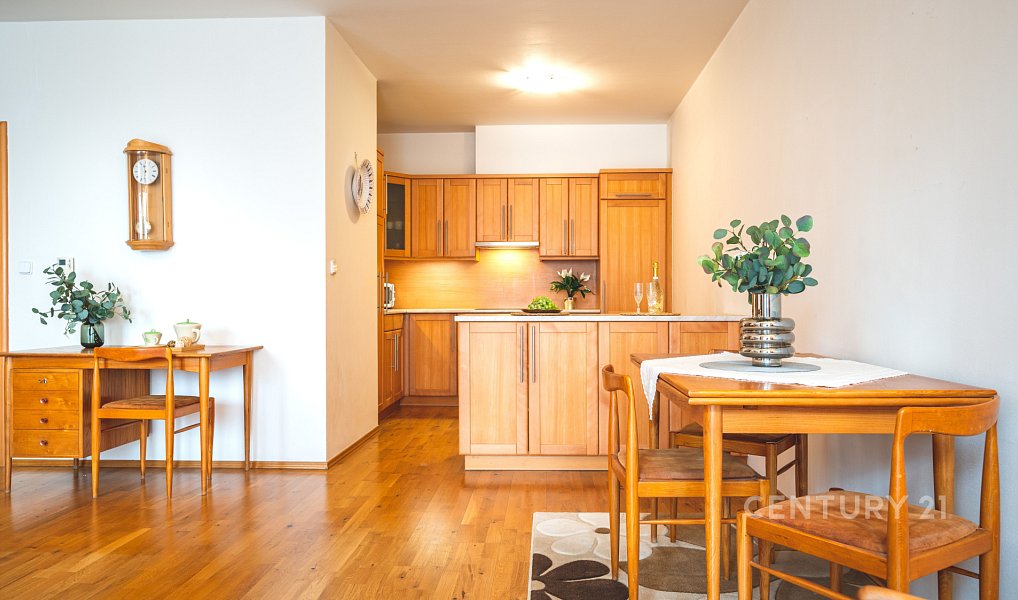 Prodej bytu 2+kk 65 m², Praha – náhled fotky 2
