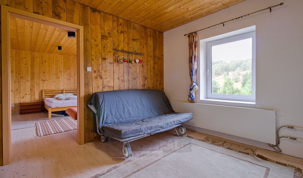 Prodej domu 410 m² s pozemkem 157 m², Moldava – náhled fotky 2