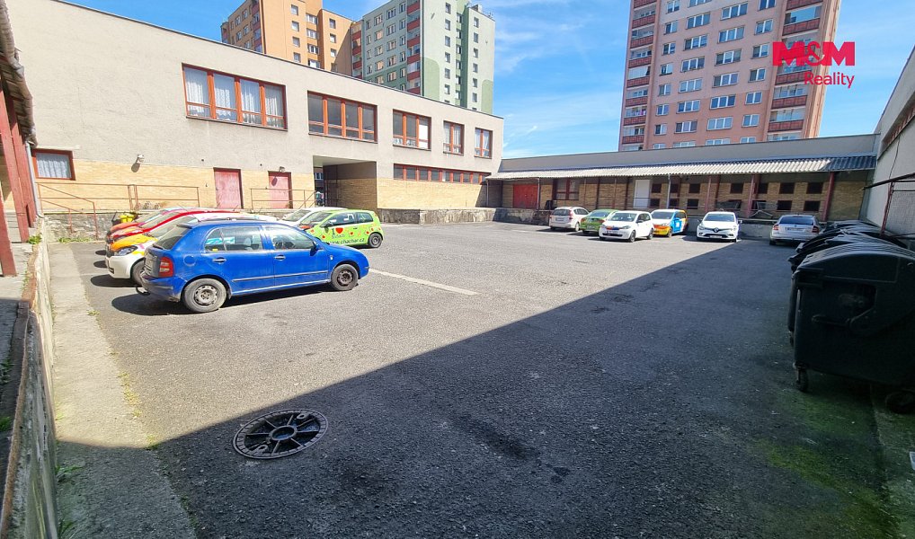 Pronájem obchodních prostor 739 m², Orlová – náhled fotky 2