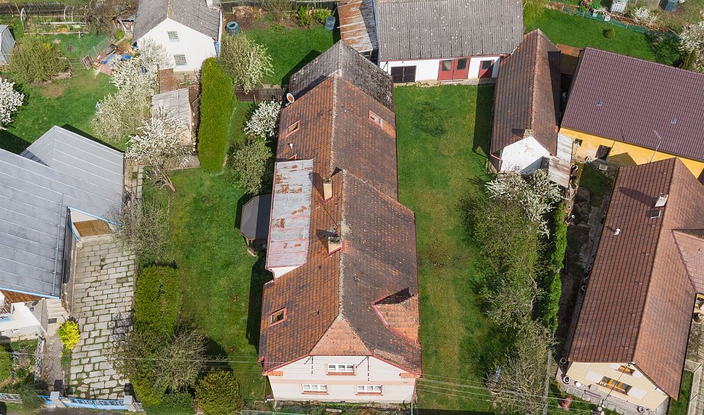 Prodej domu 240 m² s pozemkem 1 122 m², Střížovice – náhled fotky 2