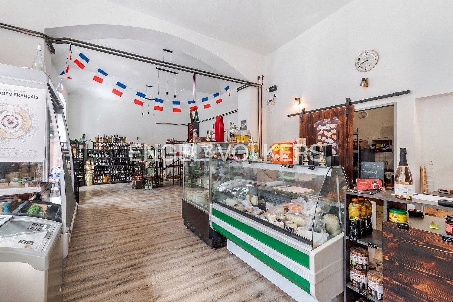 Pronájem obchodních prostor 151 m² – fotografie 3