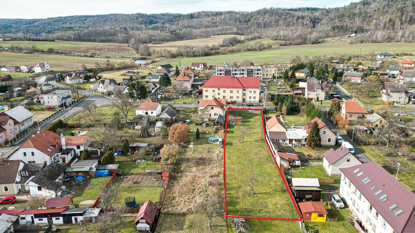 Prodej stavebního pozemku 1 542 m² – fotografie 3