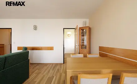 Prodej bytu 3+1 73 m², Za sídlištěm, Praha 4 - Komořany