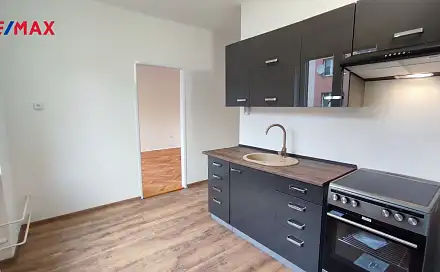 Pronájem bytu 3+1 66 m², Studentská, Ústí nad Labem - Neštěmice
