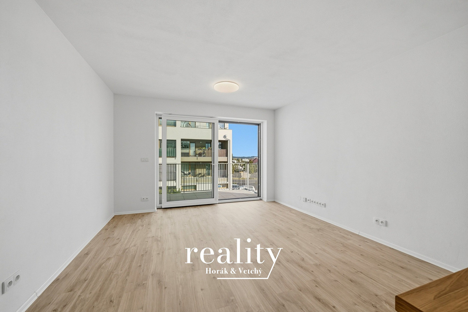 Pronájem bytu 2+kk 52 m² – fotografie 4