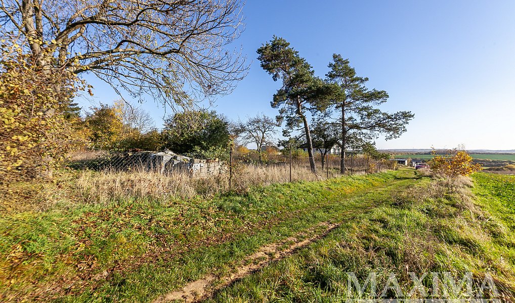 Prodej pozemku 935 m², Dobříč – náhled fotky 9