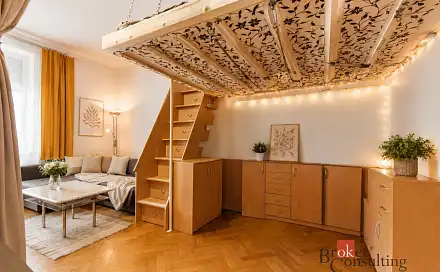 Prodej bytu 1+1 51 m², Střelecká, Hradec Králové