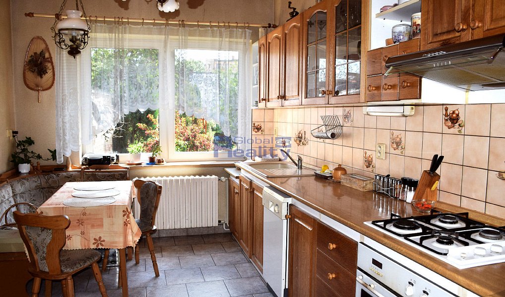 Prodej domu 340 m² s pozemkem 366 m², Hradec Králové – náhled fotky 2