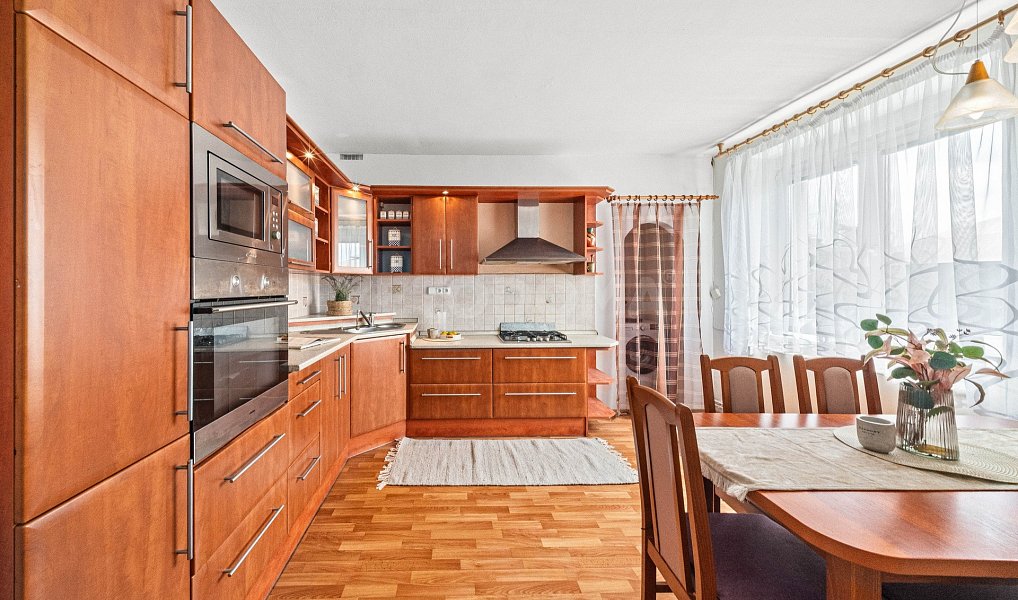 Prodej domu 176 m² s pozemkem 466 m², Plzeň – náhled fotky 11