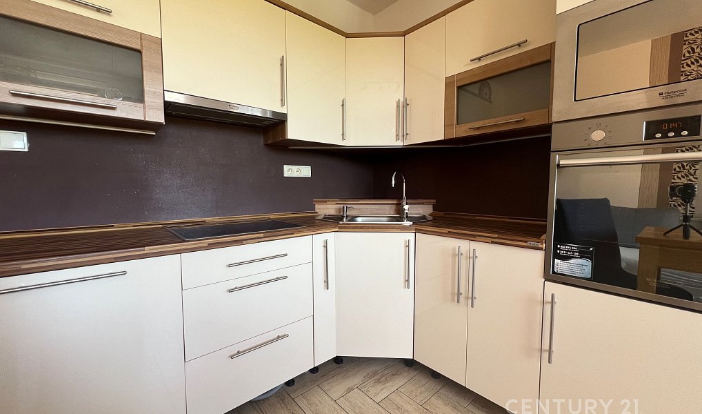 Pronájem bytu 2+kk 41 m², Plzeň – náhled fotky 2