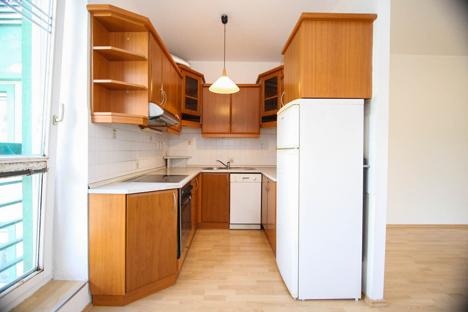 Pronájem bytu 3+kk 69 m² — photo 3