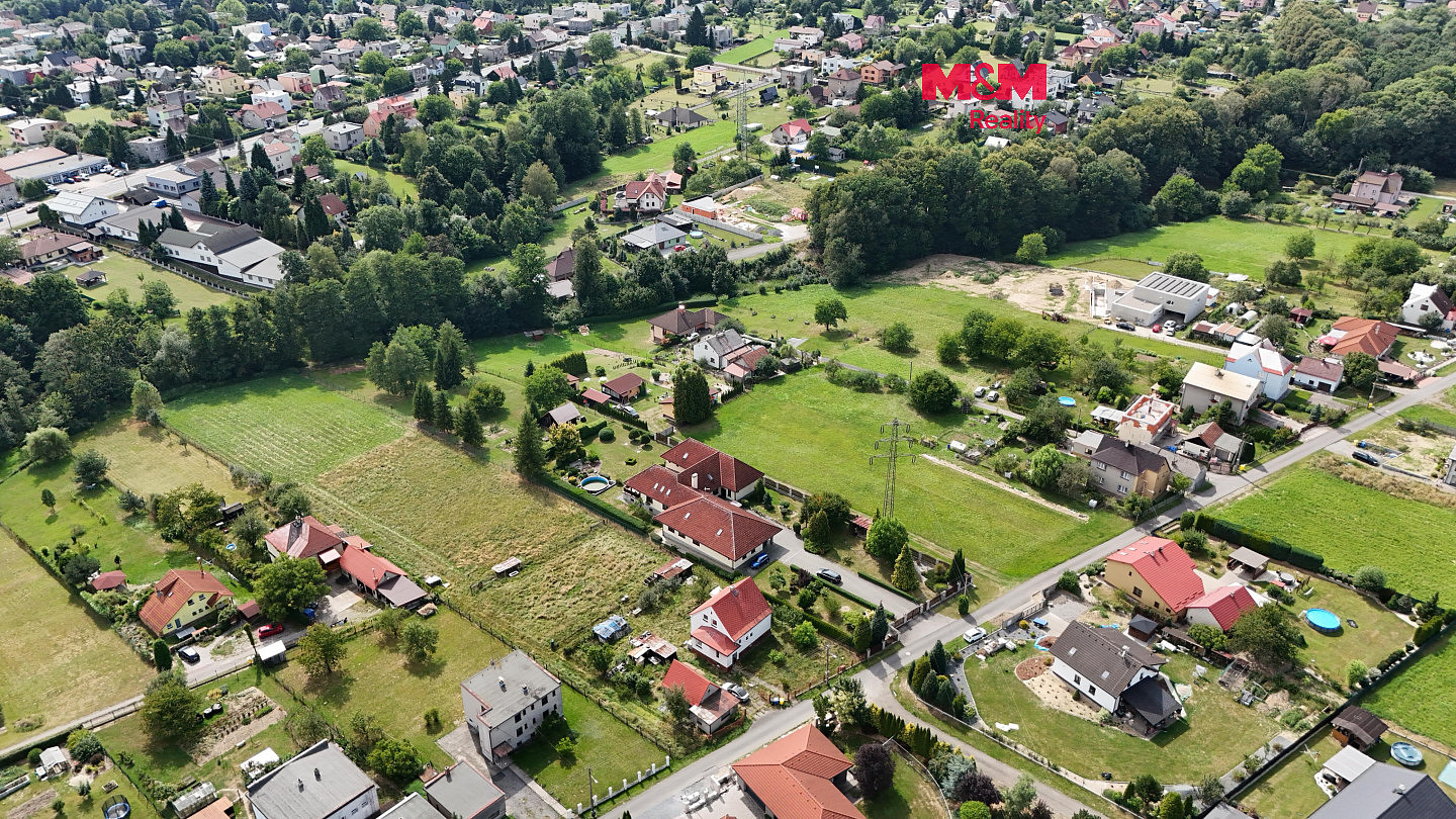 Prodej pole 2 448 m²