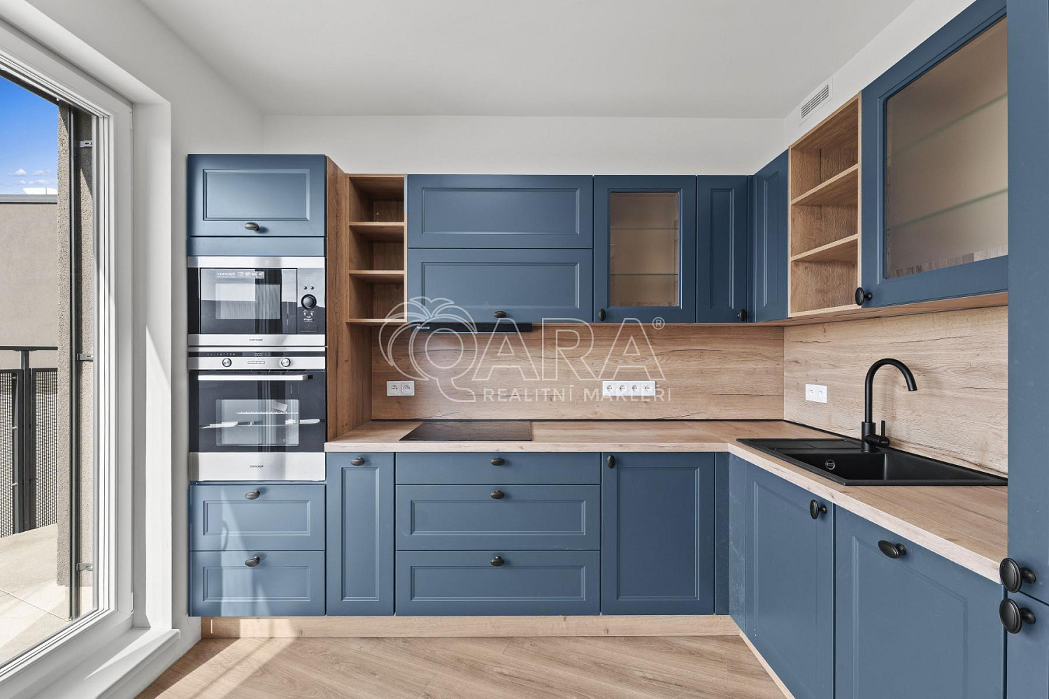 Pronájem bytu 3+kk 97 m²