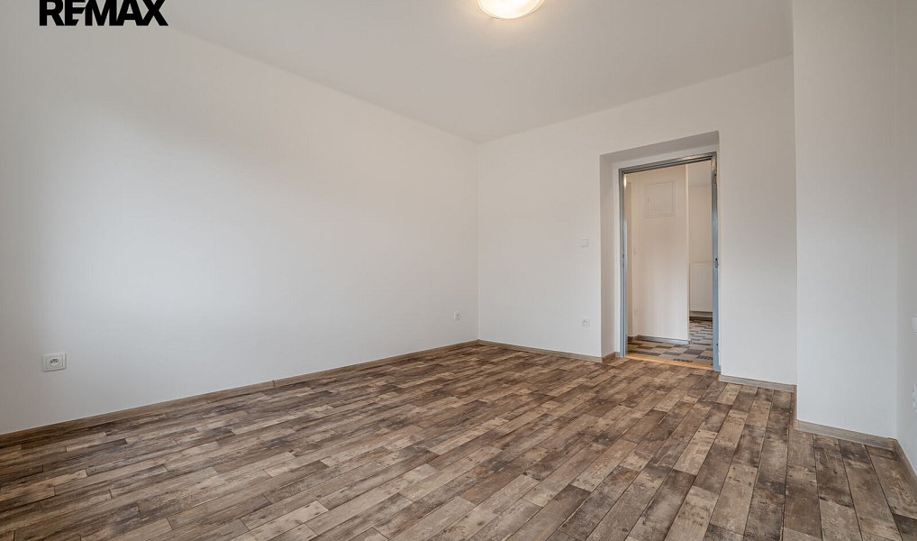 Prodej bytu 2+1 55 m², Telč – náhled fotky 2