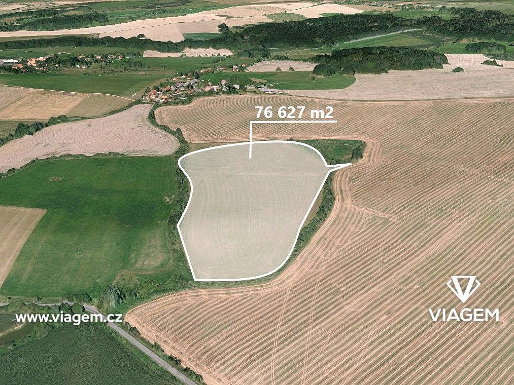 Prodej pole 37 313 m²
