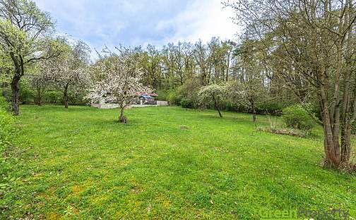 Prodej stavebního pozemku 1 126 m², Květnice, okres Praha-východ