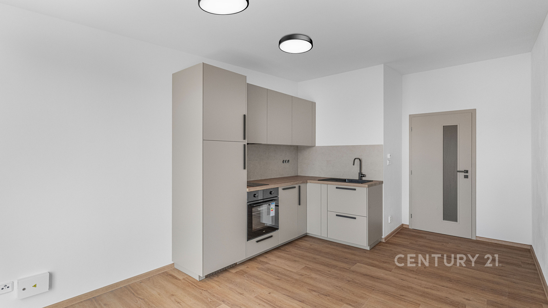 Pronájem bytu 1+kk 29 m² – fotografie 5