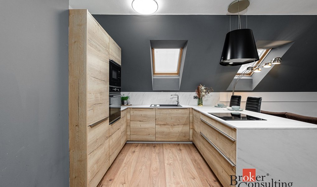 Prodej bytu 4+kk 120 m², Plzeň – náhled fotky 7