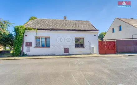 Prodej domu 180 m² s pozemkem 341 m², Na Rybníkách, Kryry, okres Louny