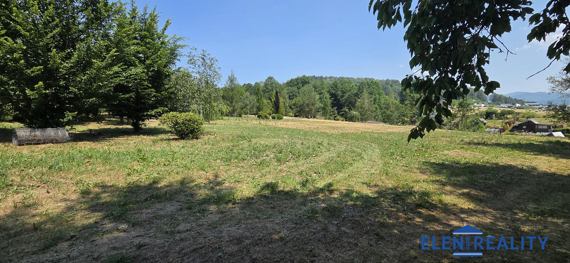 Prodej stavebního pozemku 5 360 m²