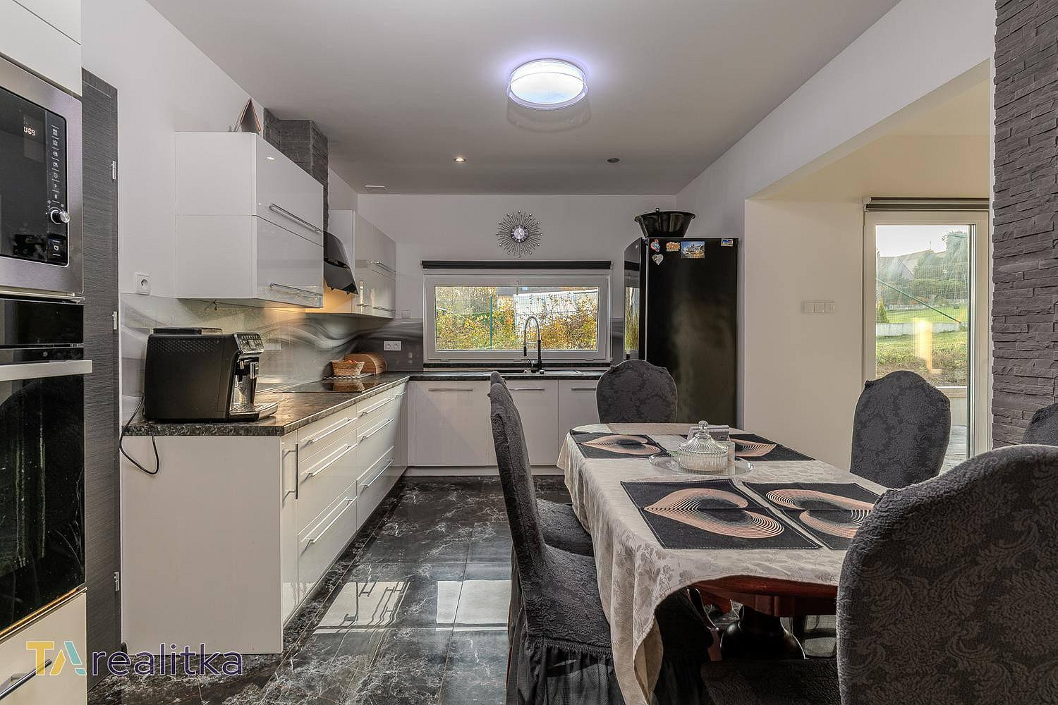 Prodej domu 130 m² s pozemkem 1 649 m² – fotografie 4