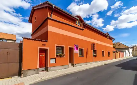 Prodej domu 225 m² s pozemkem 376 m², Kozinova, Kladno - Kročehlavy