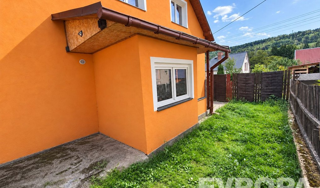 Prodej domu 240 m² s pozemkem 383 m², Kraslice – náhled fotky 21