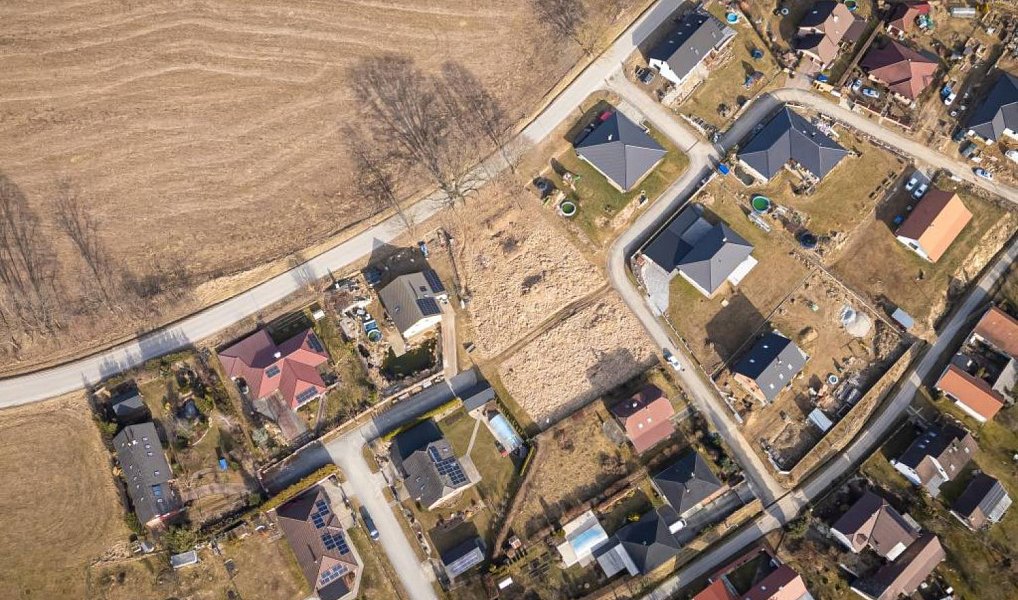 Prodej stavebního pozemku 1 039 m², Okrouhlá Radouň – náhled fotky 7