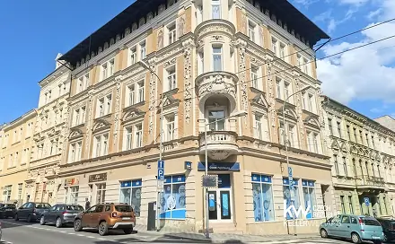 Pronájem obchodních prostor 110 m², U nádraží, Teplice