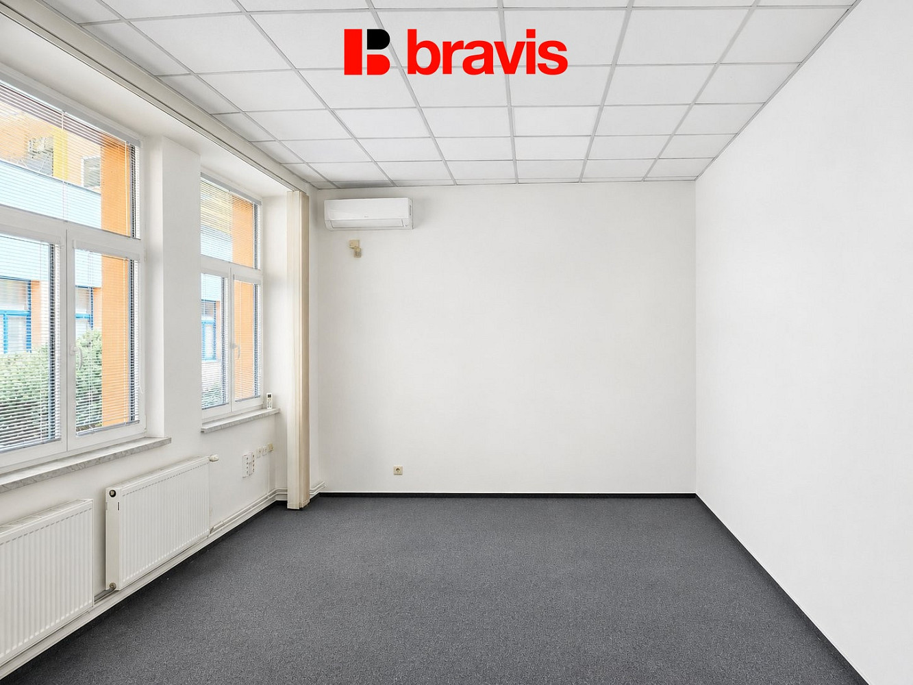 Pronájem kanceláře 25 m² – fotografie 4