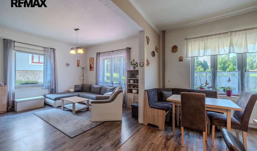 Prodej domu 260 m² s pozemkem 740 m², Tanvald – náhled fotky 10