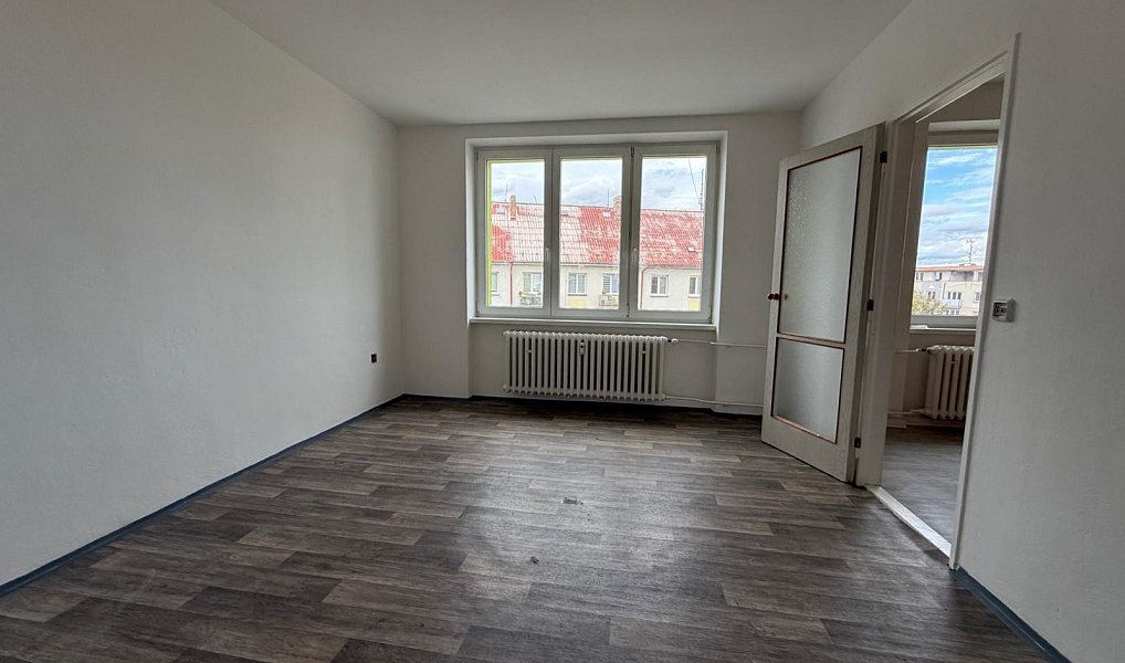 Pronájem bytu 2+1 52 m², Jirkov – náhled fotky 4