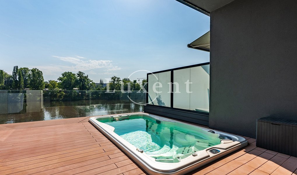 Pronájem bytu 3+kk 145 m², Praha – náhled fotky 17