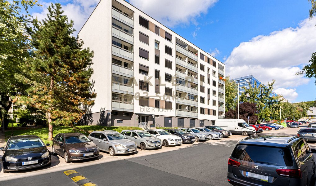 Prodej bytu 4+kk 80 m², Praha – náhled fotky 15
