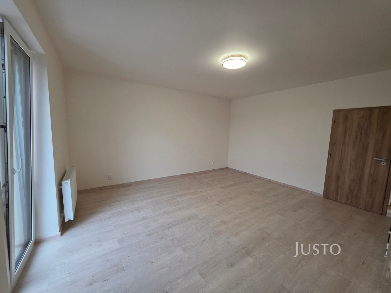 Pronájem bytu 1+kk 35 m² – fotografie 4
