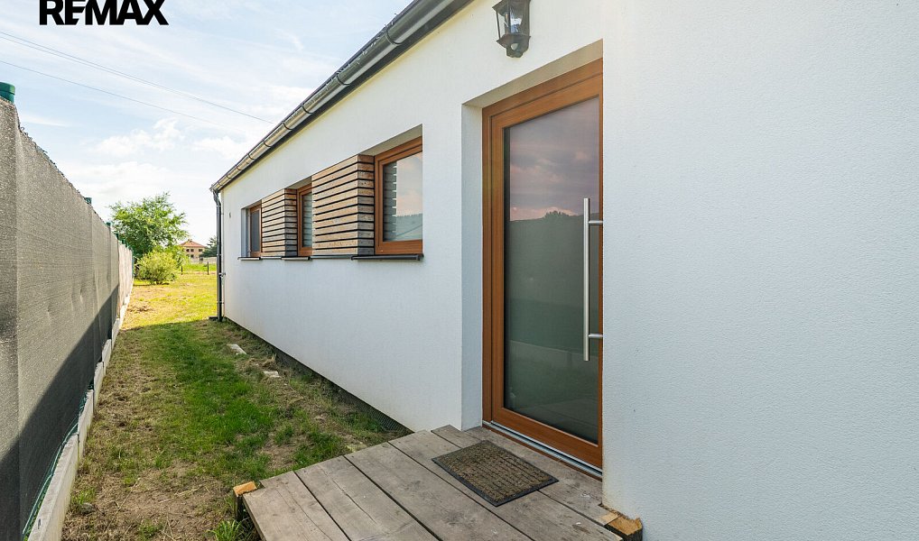 Prodej domu 85 m² s pozemkem 3 925 m², Tišice – náhled fotky 22