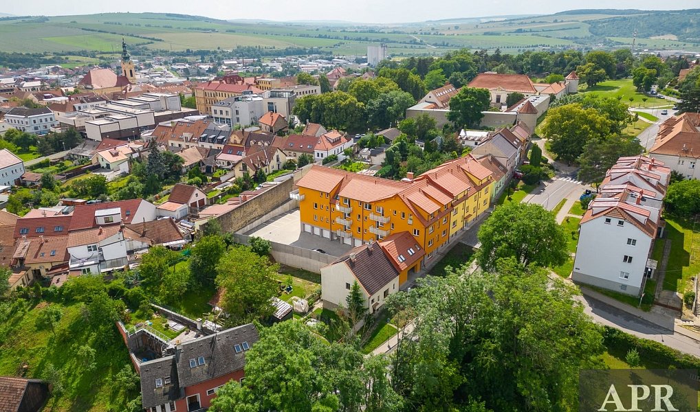 Pronájem bytu 1+kk 37 m², Uherský Brod – náhled fotky 12