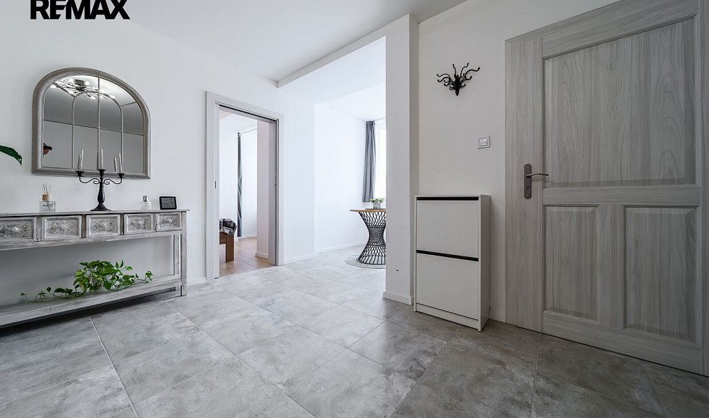 Prodej domu 428 m² s pozemkem 891 m², Chvalatice – náhled fotky 14