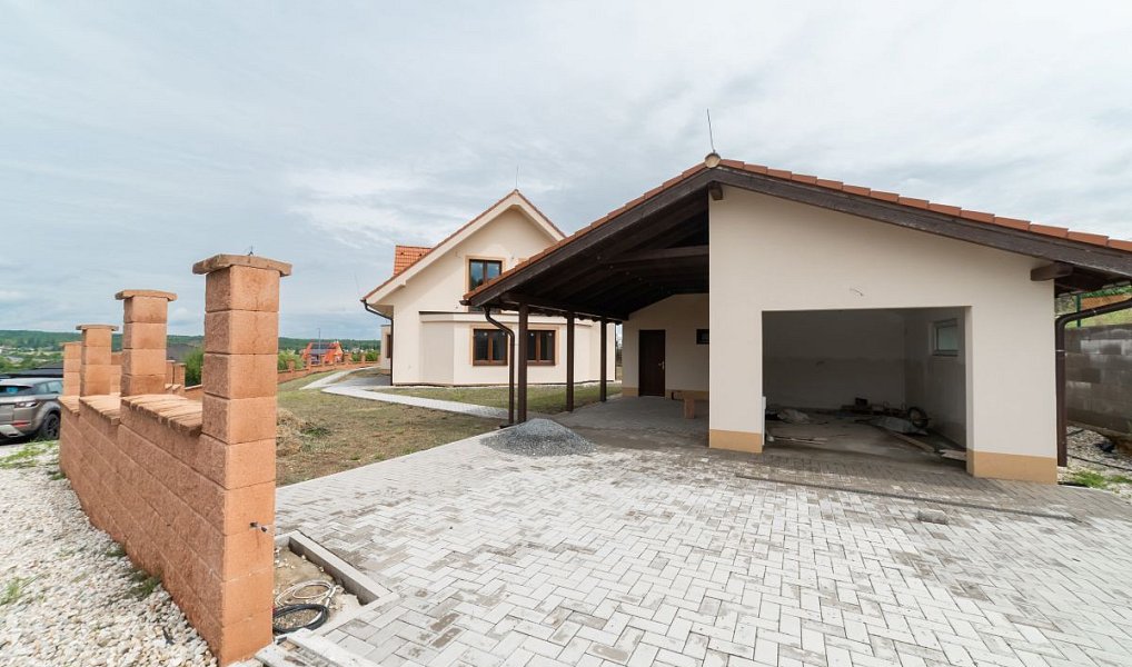 Prodej domu 218 m² s pozemkem 1 043 m², Stará Huť – náhled fotky 11