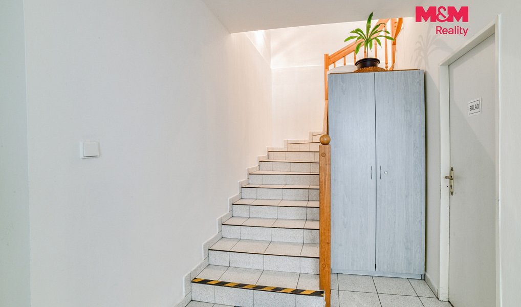 Pronájem obchodních prostor 35 m², Mariánské Lázně – náhled fotky 4