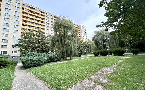 Prodej bytu 3+1 99 m², třída Edvarda Beneše, Hradec Králové - Nový Hradec Králové