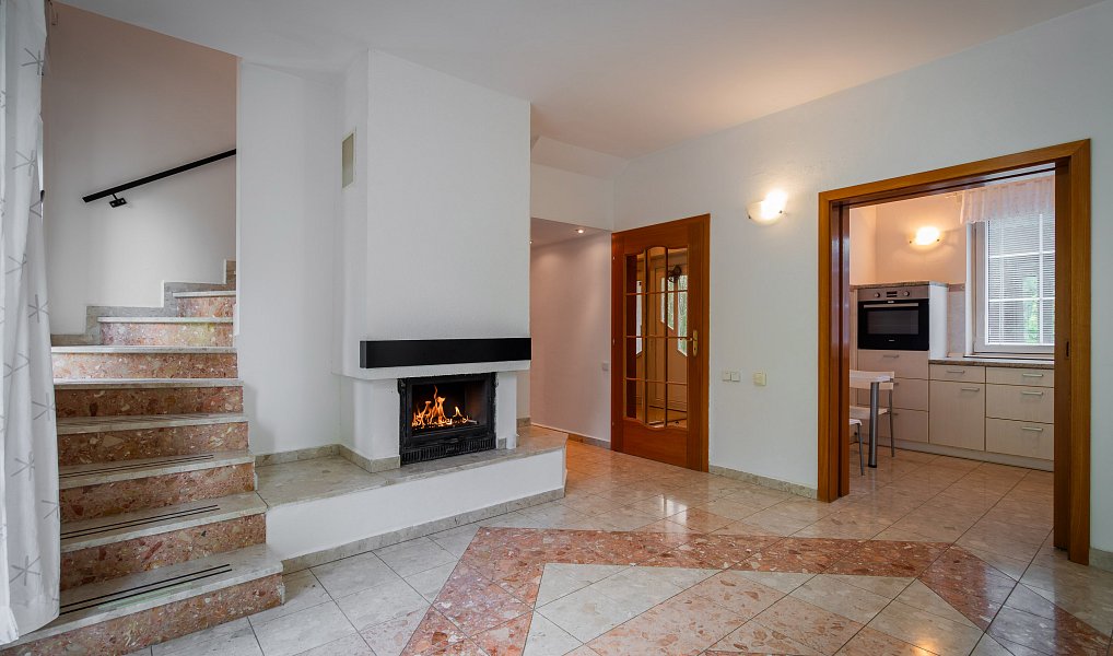 Prodej domu 185 m² s pozemkem 1 475 m², Olomouc – náhled fotky 2