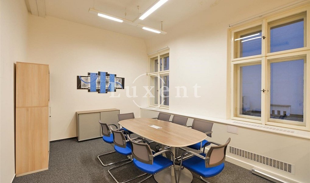 Pronájem kanceláře 117 m², Praha – náhled fotky 2