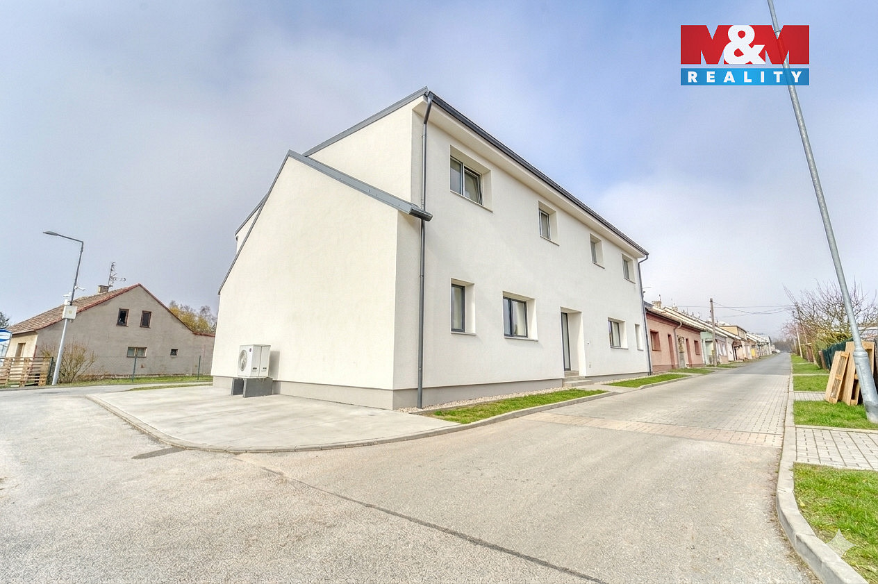 Pronájem bytu 2+kk 40 m² — photo 3