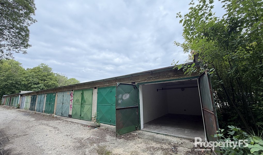 Pronájem garáže 21 m2, Slaný, Slaný – náhled fotky 3